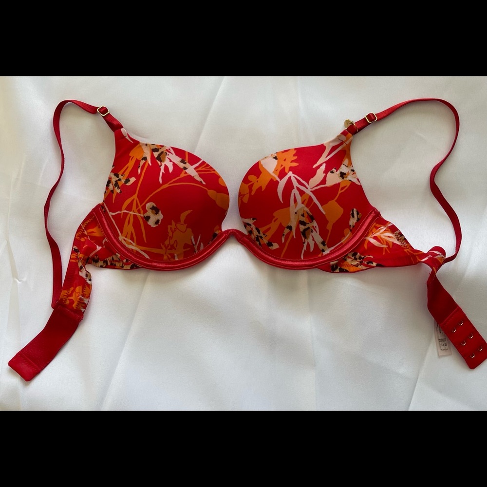 Victoria’s Secret Very Sexy Push Up Bra- 34B